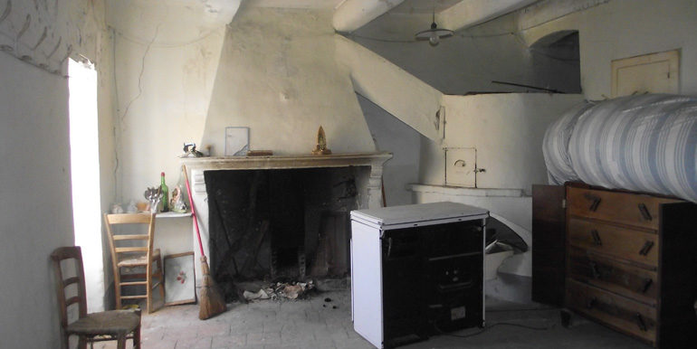 italian home to buy