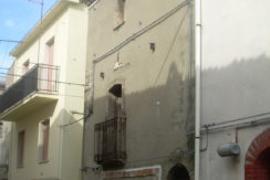 house to restore in Italy