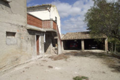 italian farmhouse