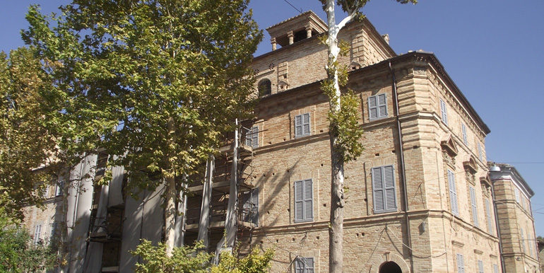 italian luxury property for sale