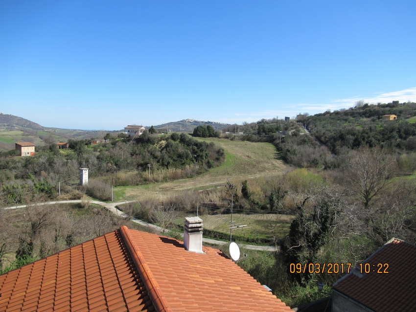 Independent town house to buy in Molise – Acero