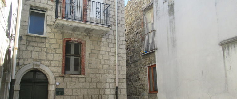 house in molise for sale