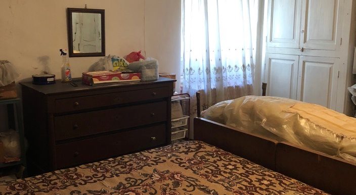 one level apartment